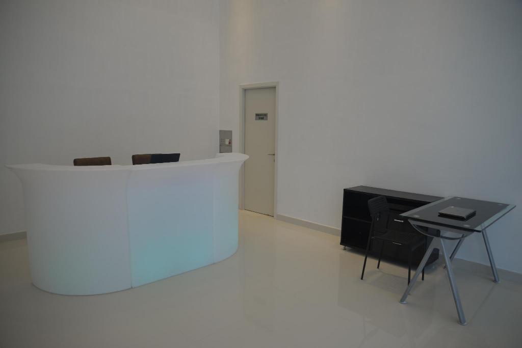 Iw Hotel Hong Kong Exterior photo